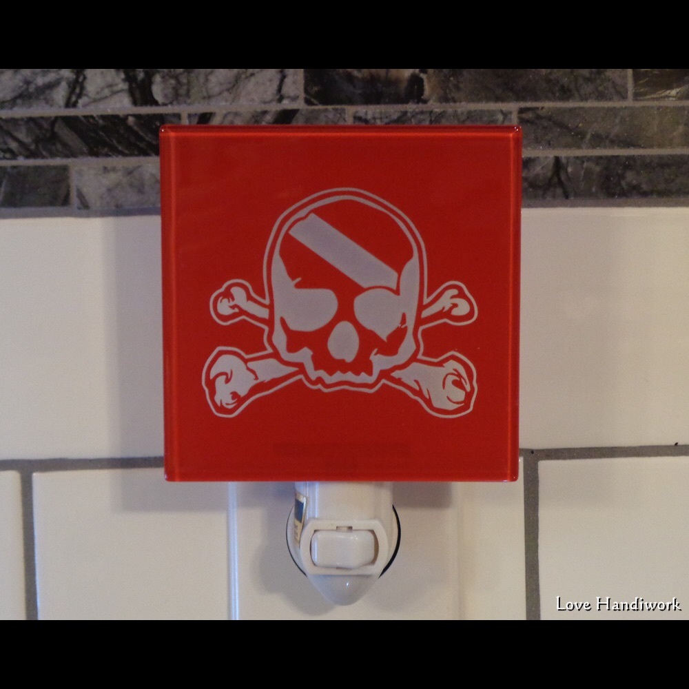 NEW SKULL CROSSBONE Scuba Flag Etched Glass Nightlight
